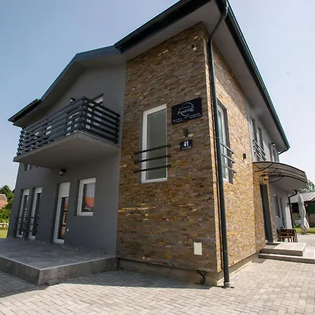 Paratetis 1 Apartamento